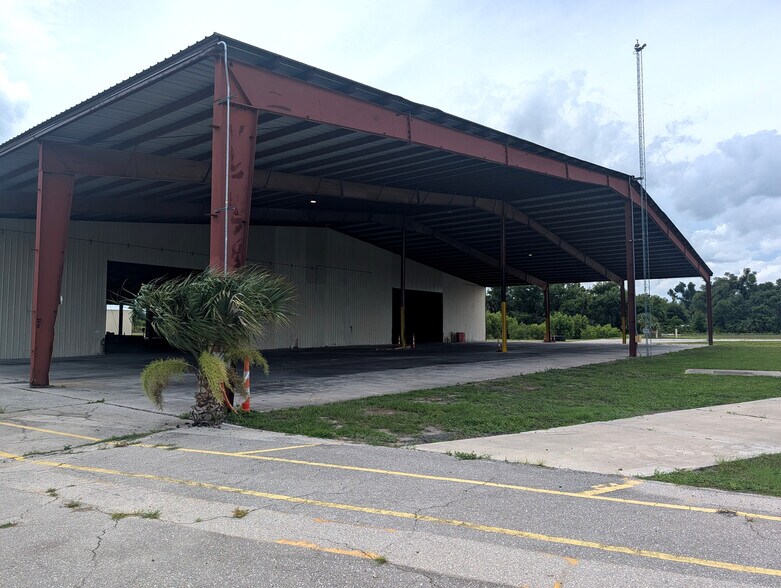 More Photos Of 1509 S Byron Butler Pky, Perry Manufacturing For Lease