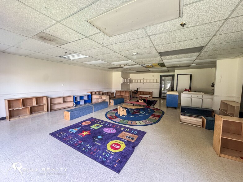 More Photos Of 2721 Highway 138 E, Jonesboro Daycare Center For Lease