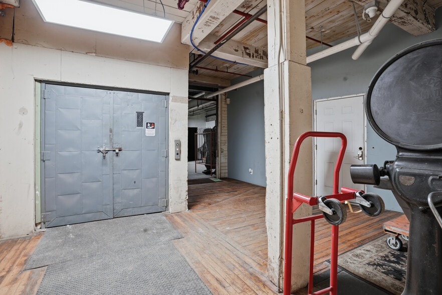 More Photos Of 120 Webster St, Pawtucket Manufacturing For Sale