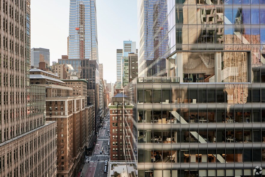 More Photos Of 400 Madison Ave, New York Office For Lease