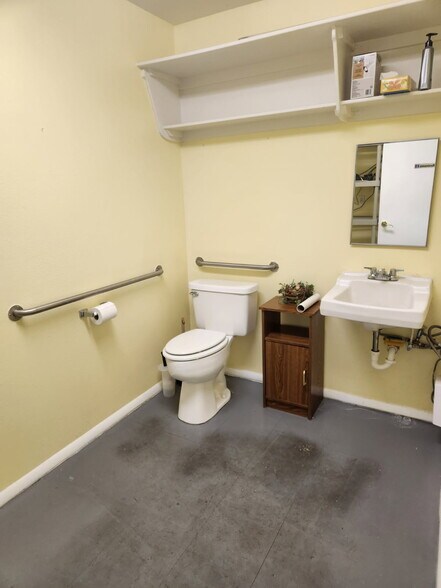 More Photos Of 8197 E Florentine Rd, Prescott Valley Office For Lease