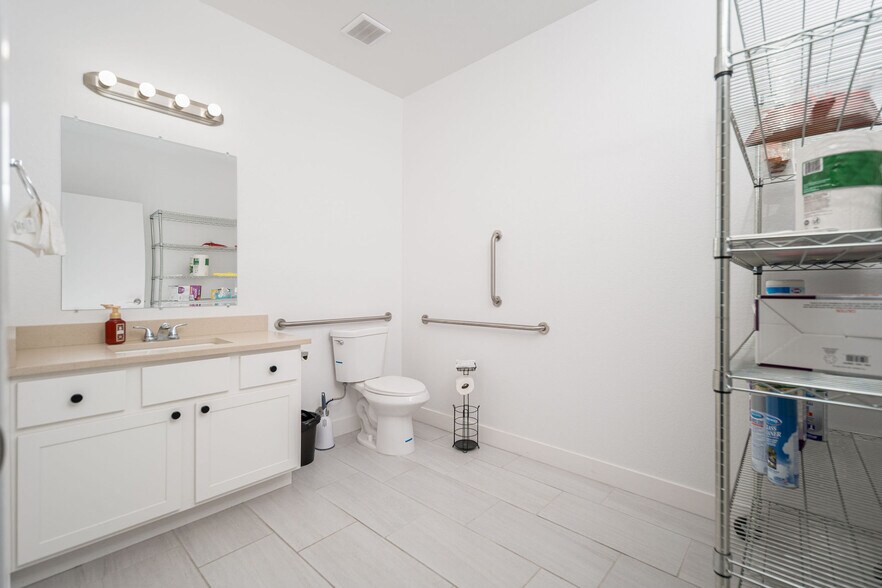 More Photos Of 8246 N 61st Ave, Glendale Apartments For Sale