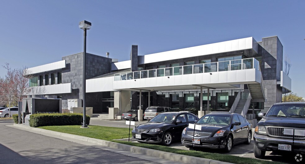 More Photos Of 4725 Holladay Blvd, Salt Lake City Office For Lease