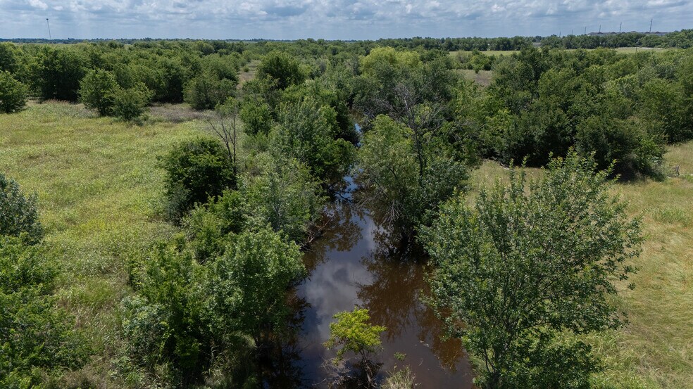 More Photos Of 4302 N Main St, Taylor Land For Sale