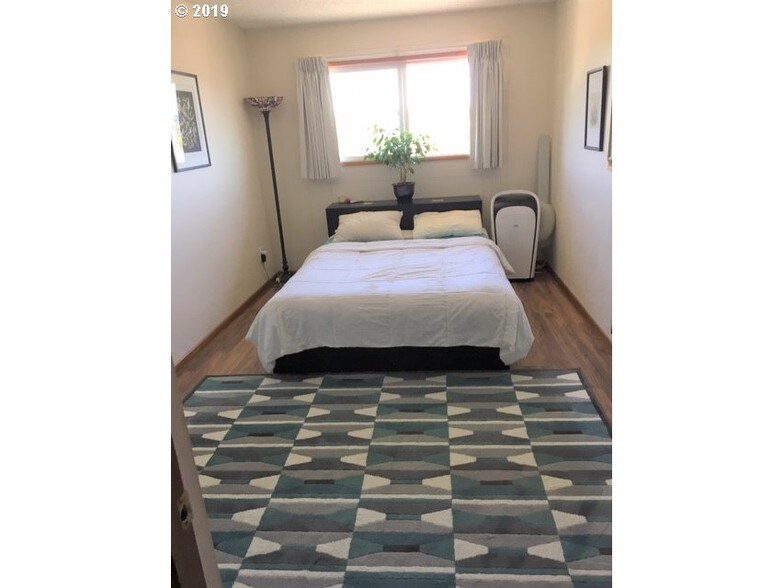 More Photos Of 4405-4425 SE 15th Ave, Portland Apartments For Sale