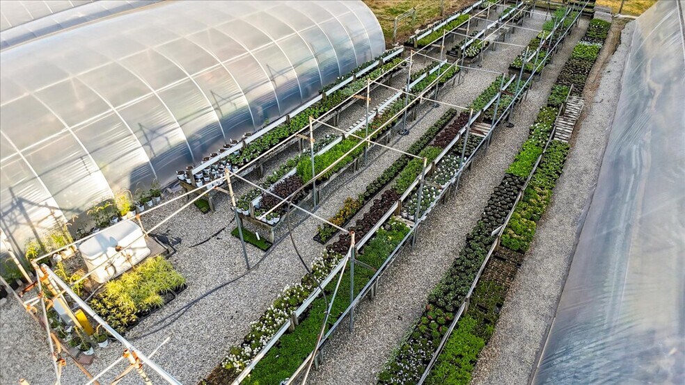 More Photos Of 1356 Coopers Cove Rd, Hardy Specialty For Sale