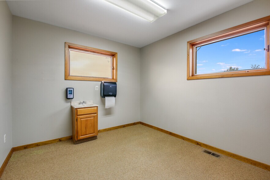 More Photos Of 3320 W Eisenhower Blvd, Loveland Medical For Lease