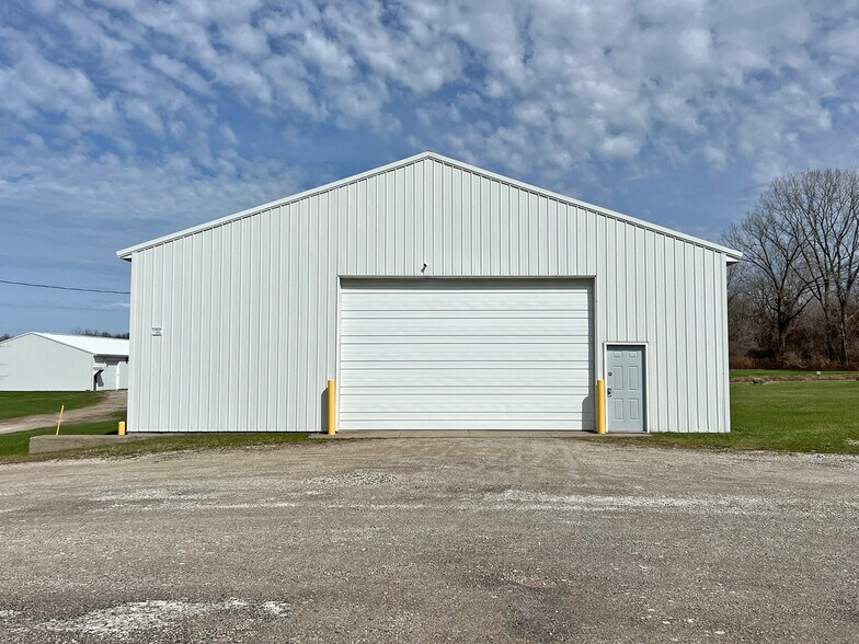 More Photos Of 2505 Avonia Rd, Fairview Industrial For Sale