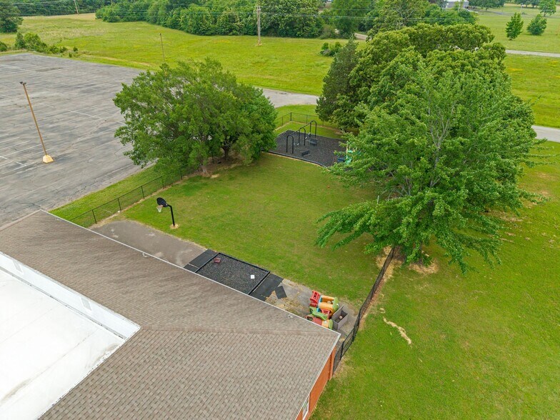 More Photos Of 1101 N Wheeler Ave, Sallisaw Religious Facility For Sale