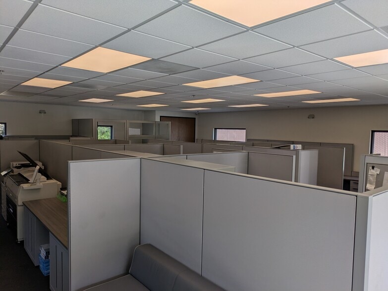More Photos Of 15455 Olde Highway 80, El Cajon Contractor Storage Yard For Lease