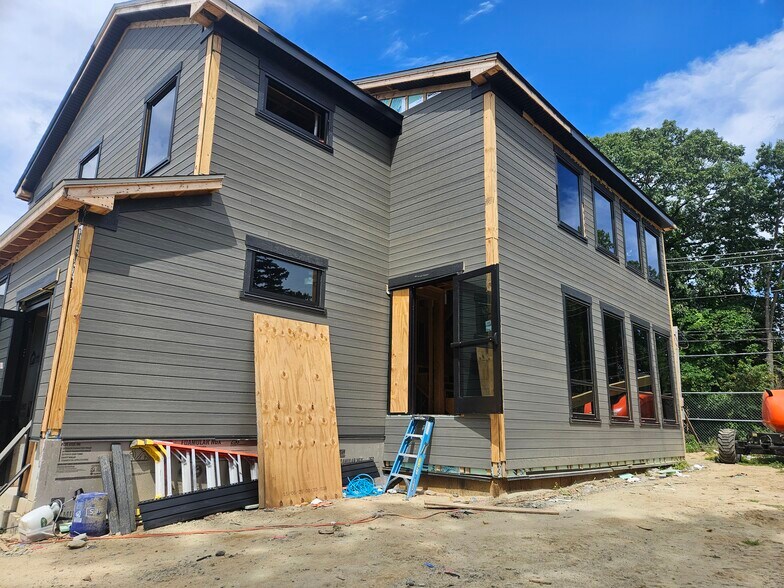 More Photos Of 1232 Mineral Spring Ave, North Providence Freestanding For Sale