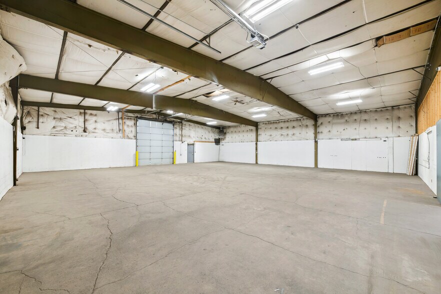 More Photos Of 80 Allegiance Cir, Evanston Industrial For Lease