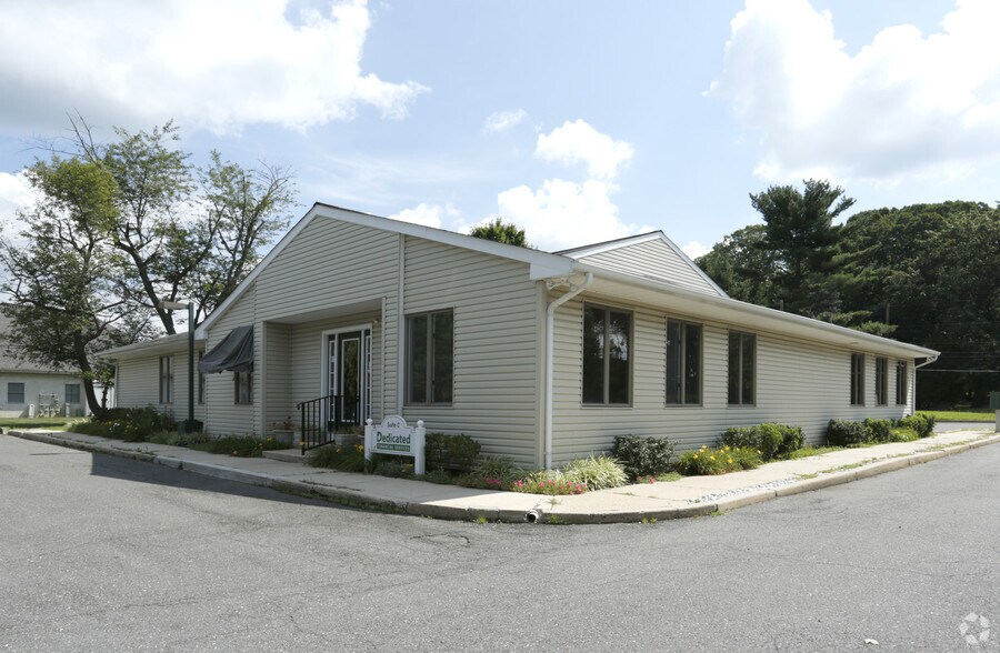 More Photos Of 3560 Quakerbridge Rd, Hamilton Office For Sale
