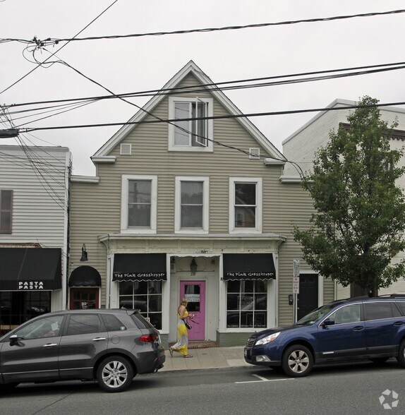 More Photos Of 230 E Main St, Port Jefferson Station Storefront Retail Residential For Sale