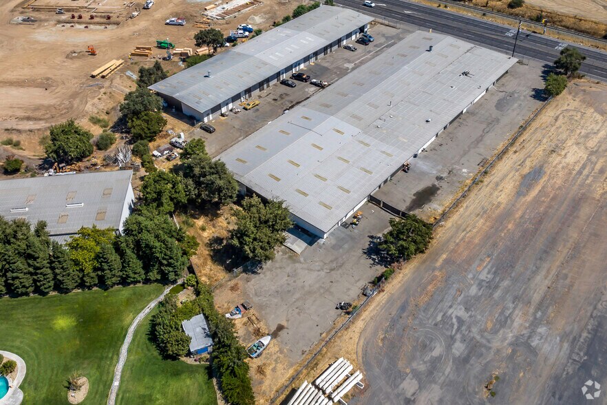 More Photos Of 4283 N Wilson Way, Stockton Warehouse For Lease