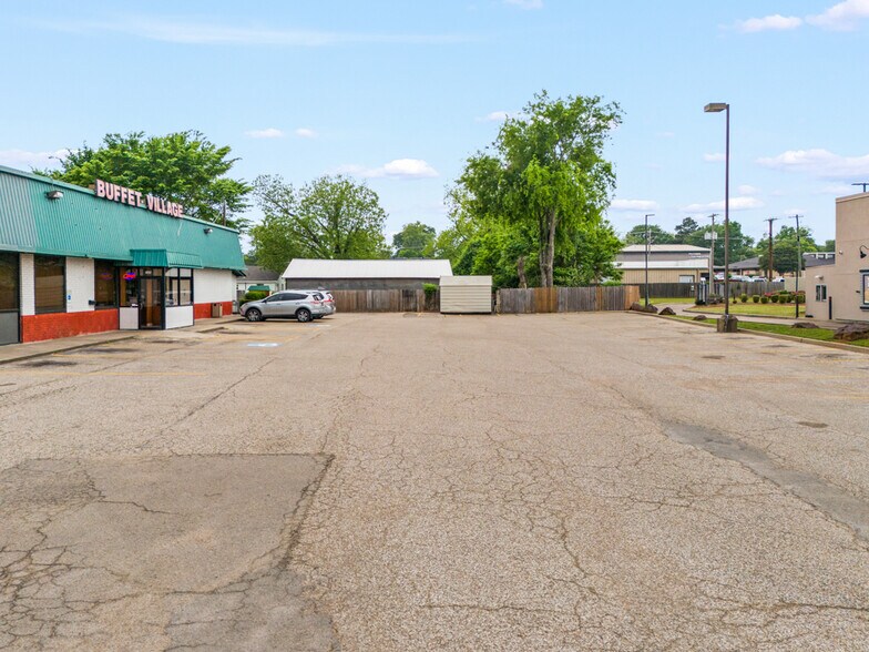 More Photos Of 509 US Highway 271 N, Gilmer Flex For Sale