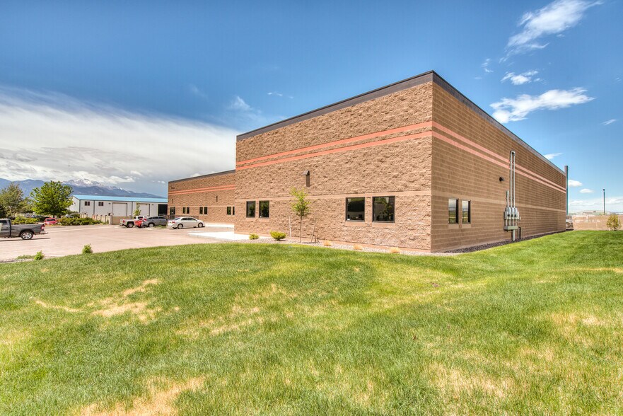More Photos Of 5730 Observation Ct, Colorado Springs Warehouse For Lease