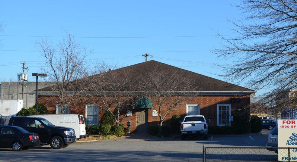 More Photos Of 850 Tidewater Dr, Norfolk Flex For Lease