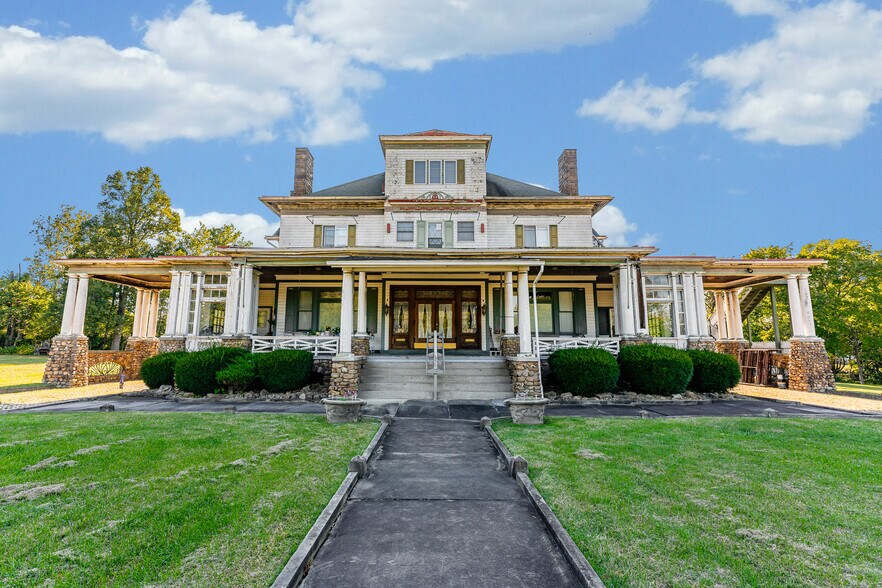 More Photos Of 1266 National Pike, Hopwood Apartments For Sale