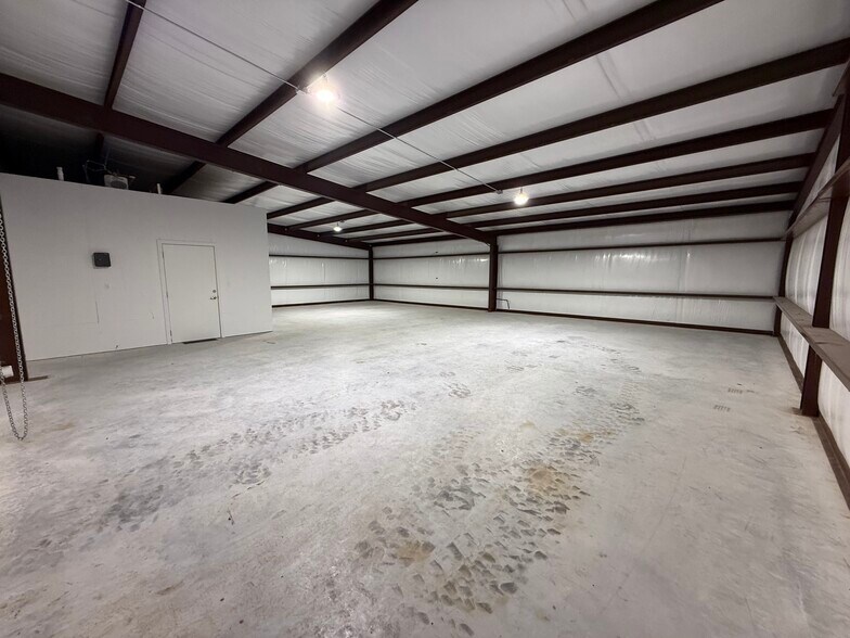 More Photos Of 150 Russell Ln, Dripping Springs Unknown For Lease