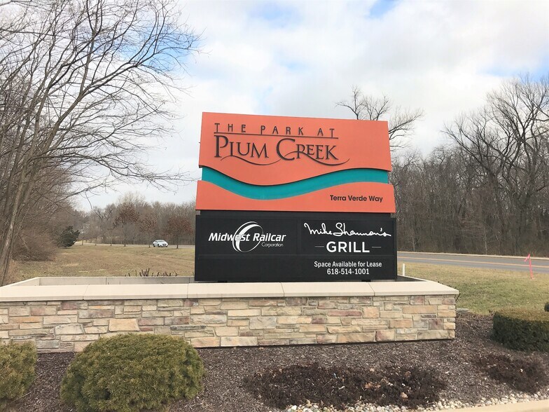 More Photos Of 930 S Arbor Vitae St, Edwardsville Office For Lease