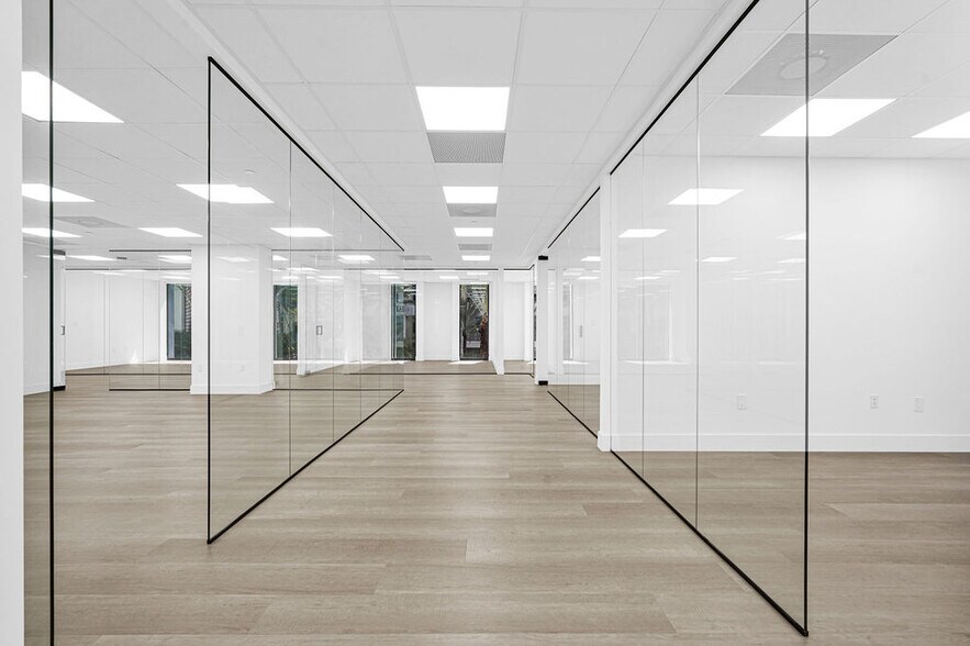 More Photos Of 1110 Brickell Ave, Miami Office For Sale