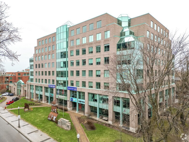 More Photos Of 140 Grande Allée E, Québec Office For Lease