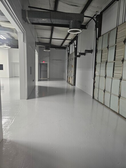 More Photos Of 3111 Hanover Rd, Johnson City Light Manufacturing For Lease