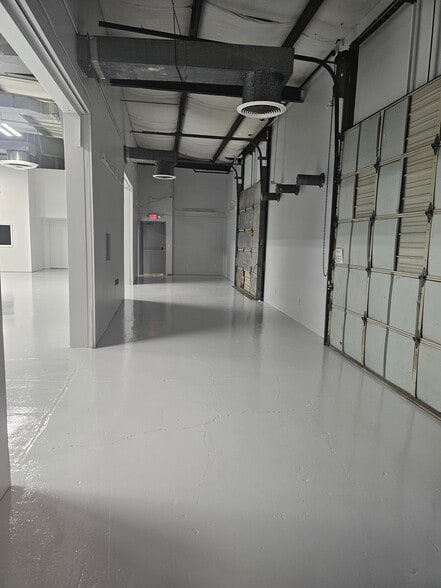 More Photos Of 3111 Hanover Rd, Johnson City Light Manufacturing For Lease