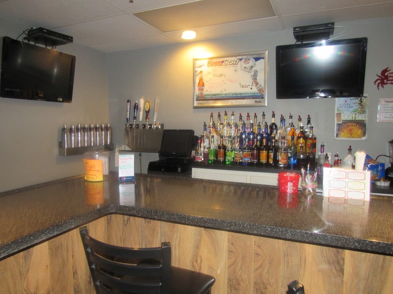 More Photos Of 1103 S Central Ave, Laurel Bowling Alley For Sale