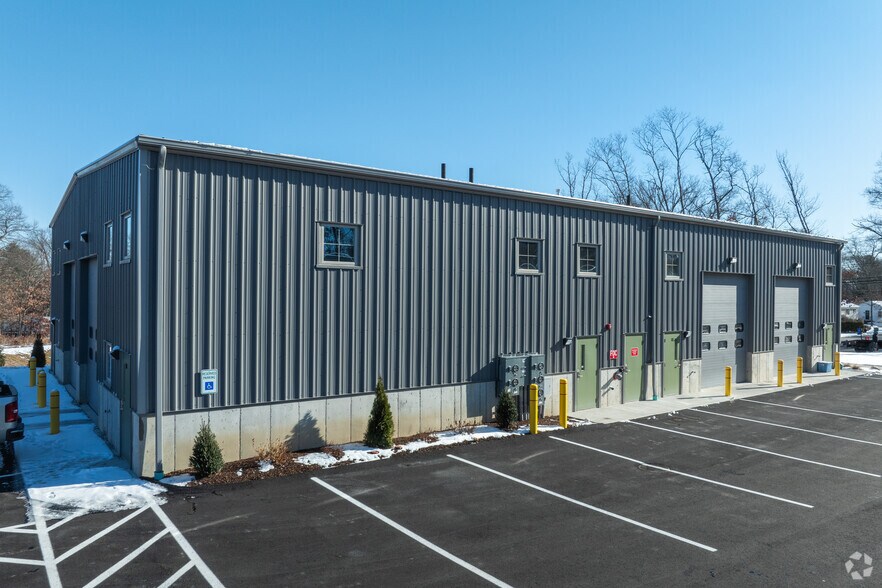 More Photos Of 1401 County St, Attleboro Warehouse For Lease