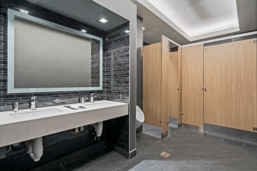 More Photos Of 120 E Palmetto Park Rd, Boca Raton Office For Lease