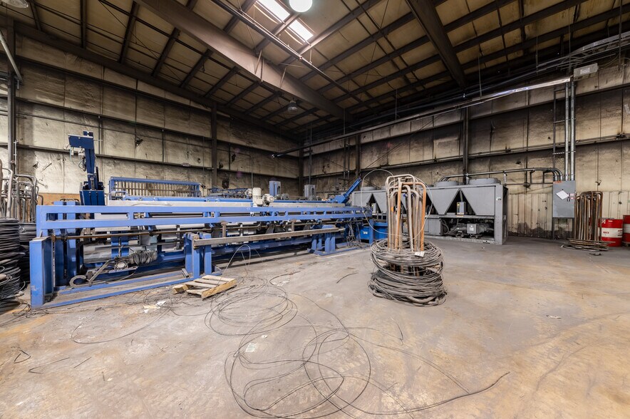 More Photos Of 714 Braddock View Dr, Mount Braddock Warehouse For Lease