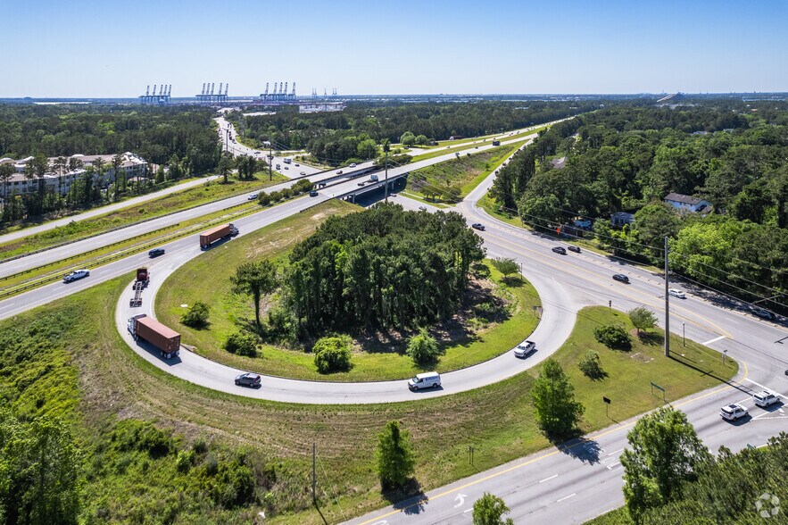 More Photos Of 600 Long Point Rd, Mount Pleasant Unknown For Lease