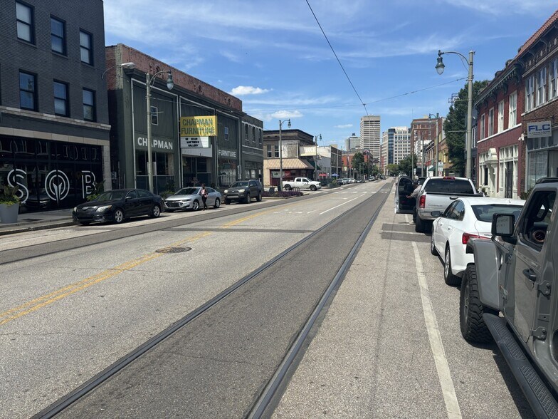 More Photos Of 348 S Main St, Memphis Storefront For Lease