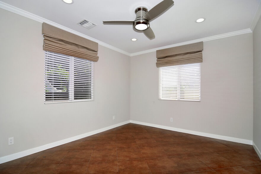 More Photos Of 22839 Dolorosa St, Woodland Hills Multifamily For Lease