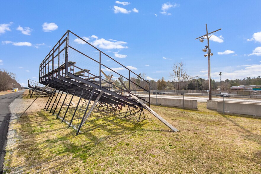 More Photos Of 2035 James Monroe hwy, Colonial Beach Racetrack For Sale