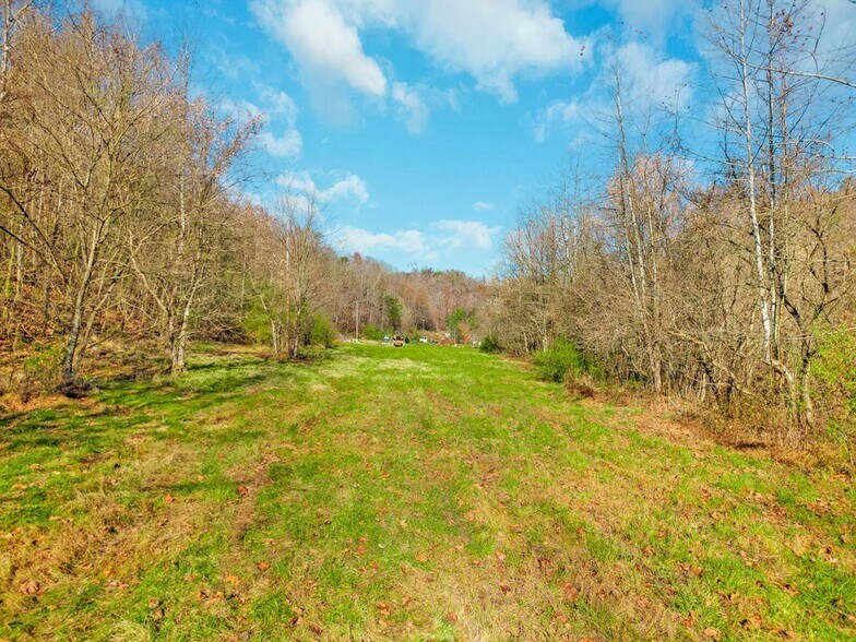 More Photos Of 1960 US Highway-23, Wittensville Land For Sale