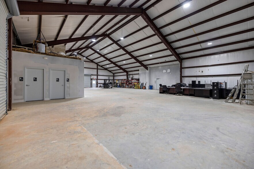 More Photos Of 44530 Hood Rd, Hammond Industrial For Sale