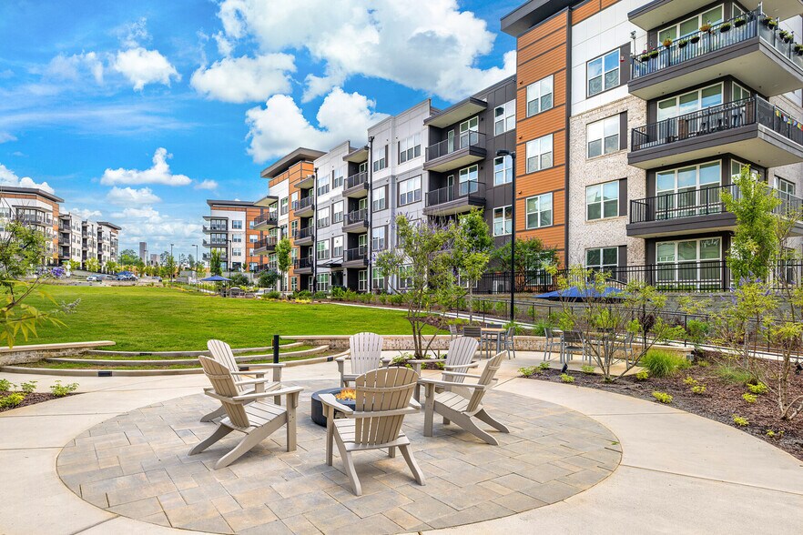 More Photos Of 930 W Mallard Creek Church Rd, Charlotte Apartments For Lease