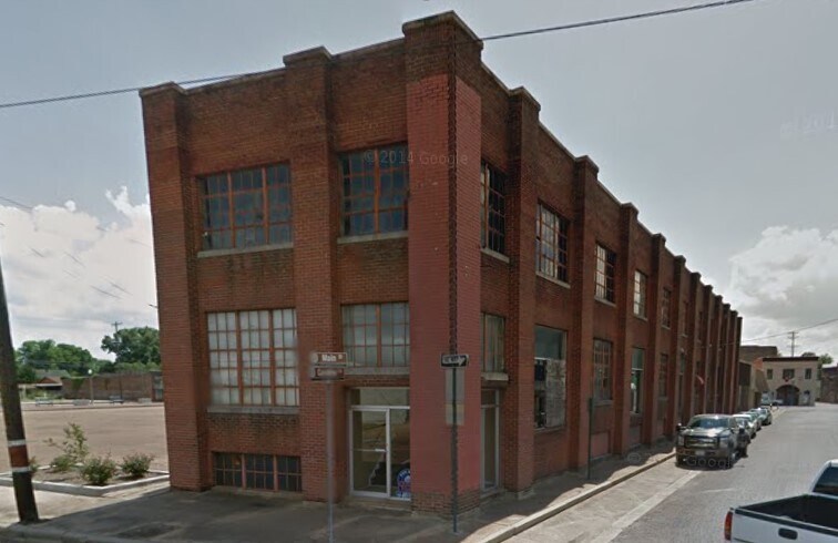 More Photos Of 600 Main St., Greenwood Industrial For Sale