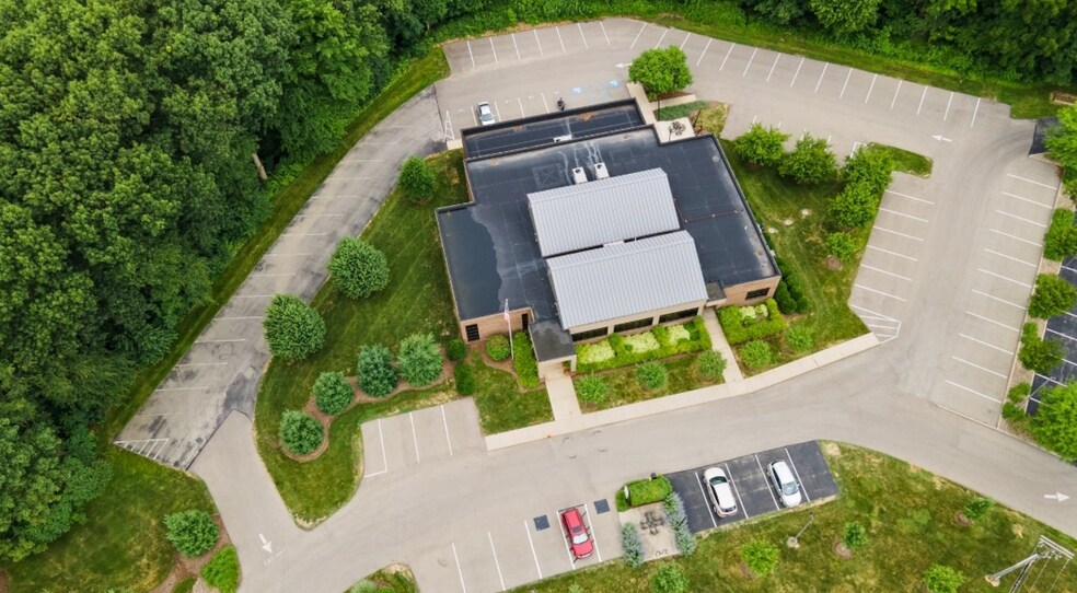 More Photos Of 61 Executive Ct, West Middlesex Office For Lease