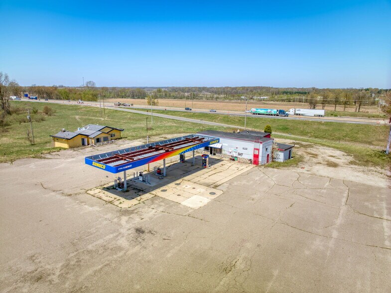 More Photos Of 2496 N Parma Rd, Parma Service Station For Sale