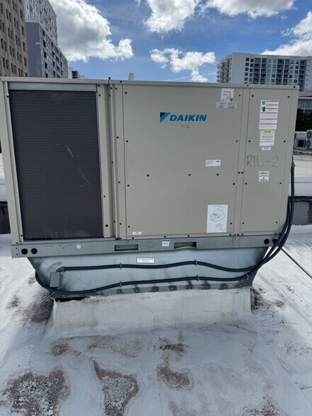 More Photos Of 123 S Olive Ave, West Palm Beach Restaurant For Sale