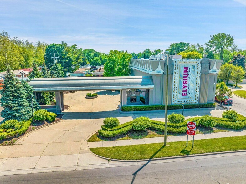 Primary Photo Of 20771 W 8 Mile Rd, Detroit General Retail For Sale