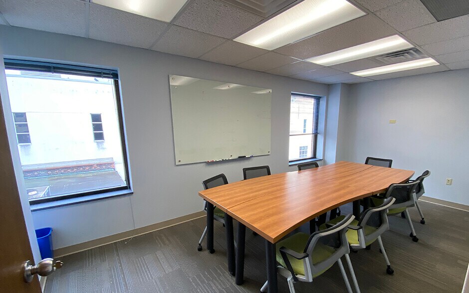 More Photos Of 225 Market St, Harrisburg Office For Lease