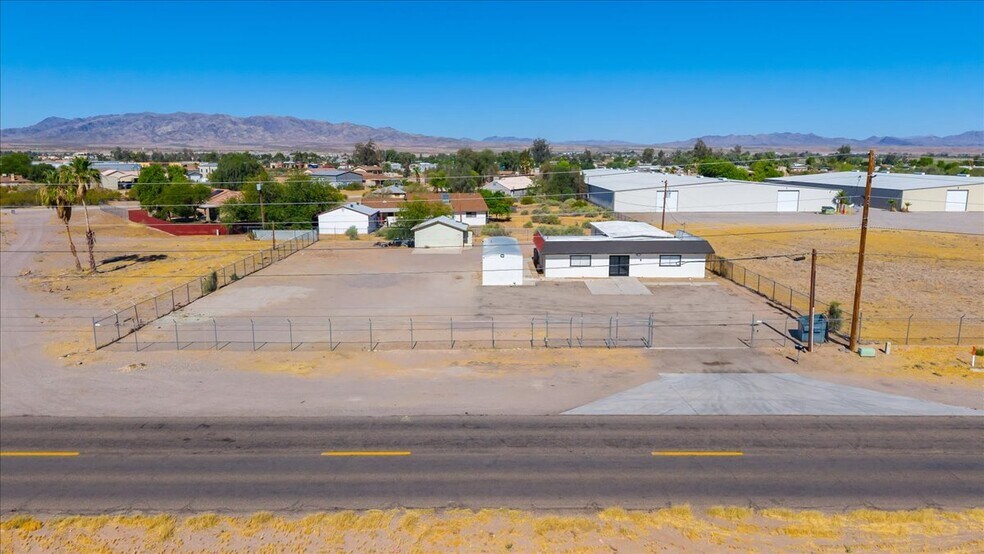 More Photos Of 10135 S Barrackman Rd, Mohave Valley Light Distribution For Lease