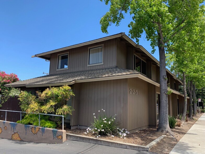 More Photos Of 2251 Grant Rd, Los Altos Medical For Sale