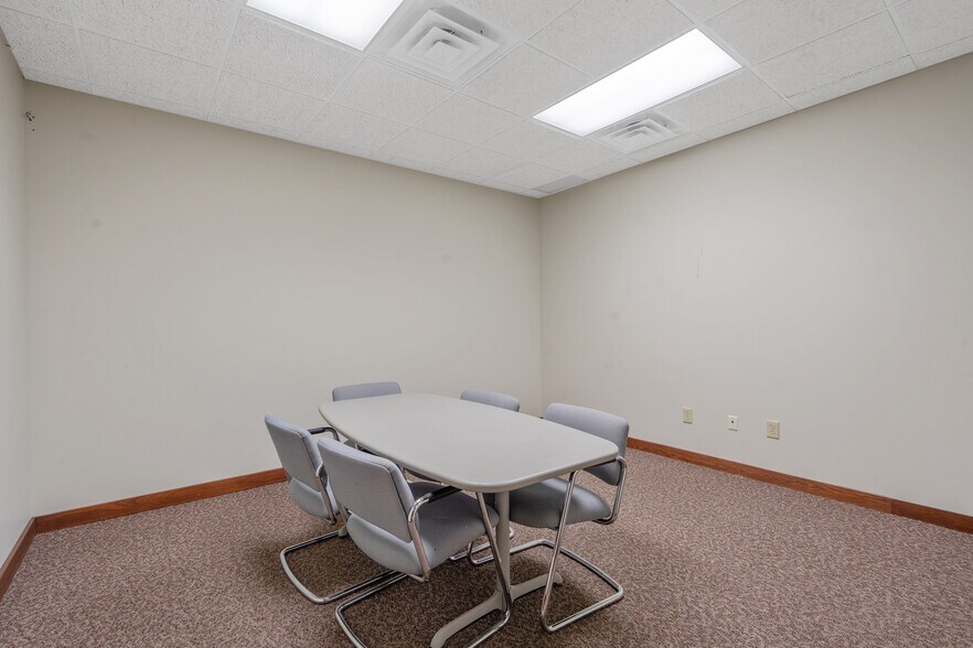 More Photos Of 344 W Genesee St, Syracuse Loft Creative Space For Lease