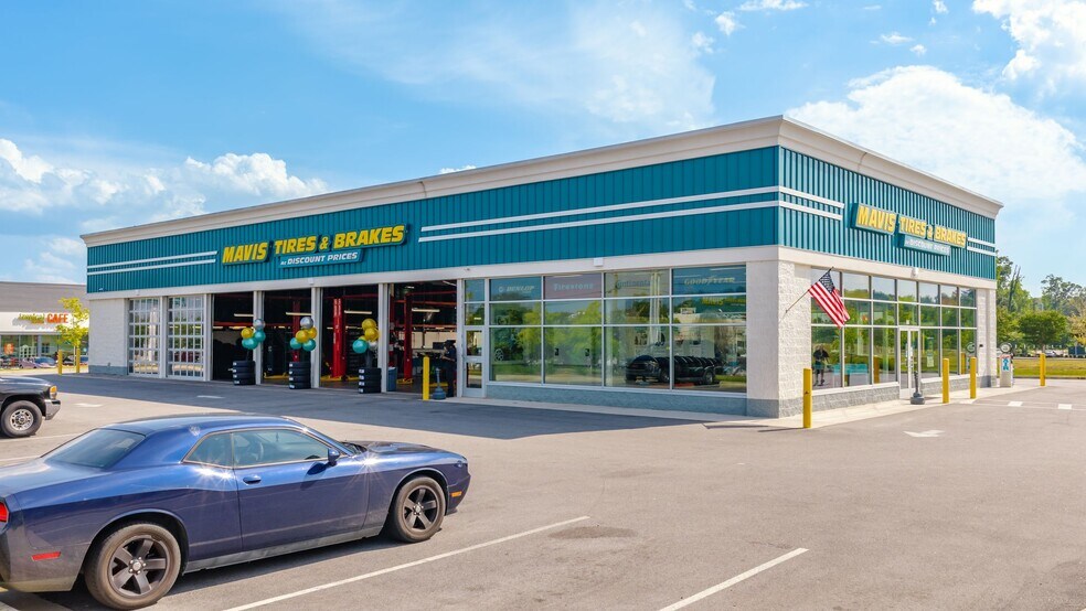 Primary Photo Of 127 Magnolia Village Pkwy, Orangeburg Auto Repair For Sale